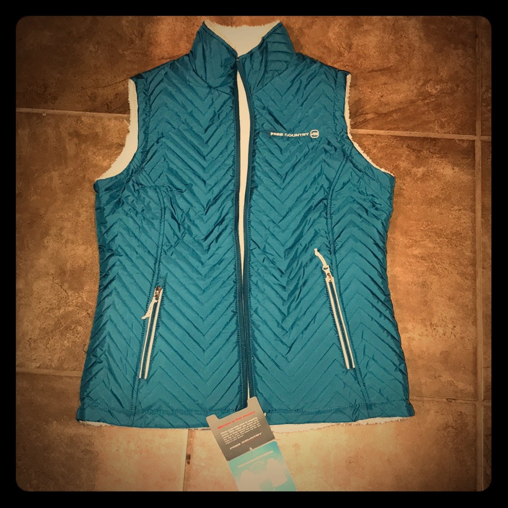 Medium Women's Vest - Free Country brand